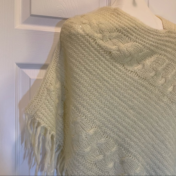 American Eagle Outfitters Poncho One Size Fits All - Picture 2 of 4